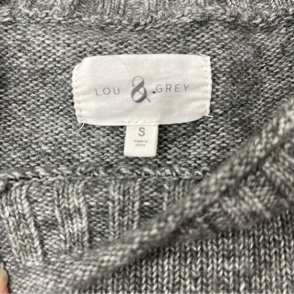 LOFT Lou & Grey Grey W/Pink & Red Hearts Sweater Valentines Sz. S - Picture 6 of 7